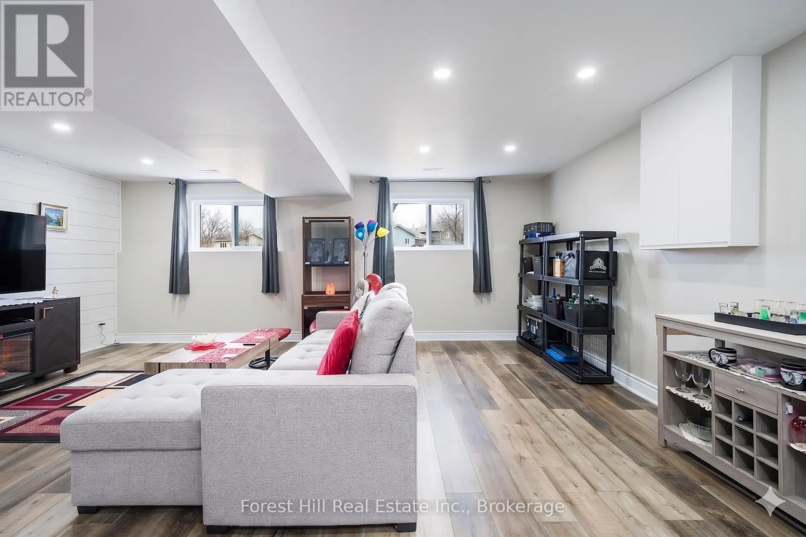 29 DILLON DRIVE