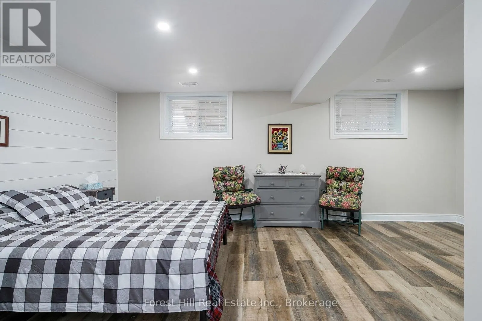 29 DILLON DRIVE