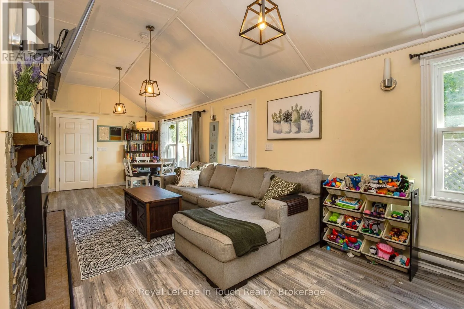 198 LIMESTONE ROAD