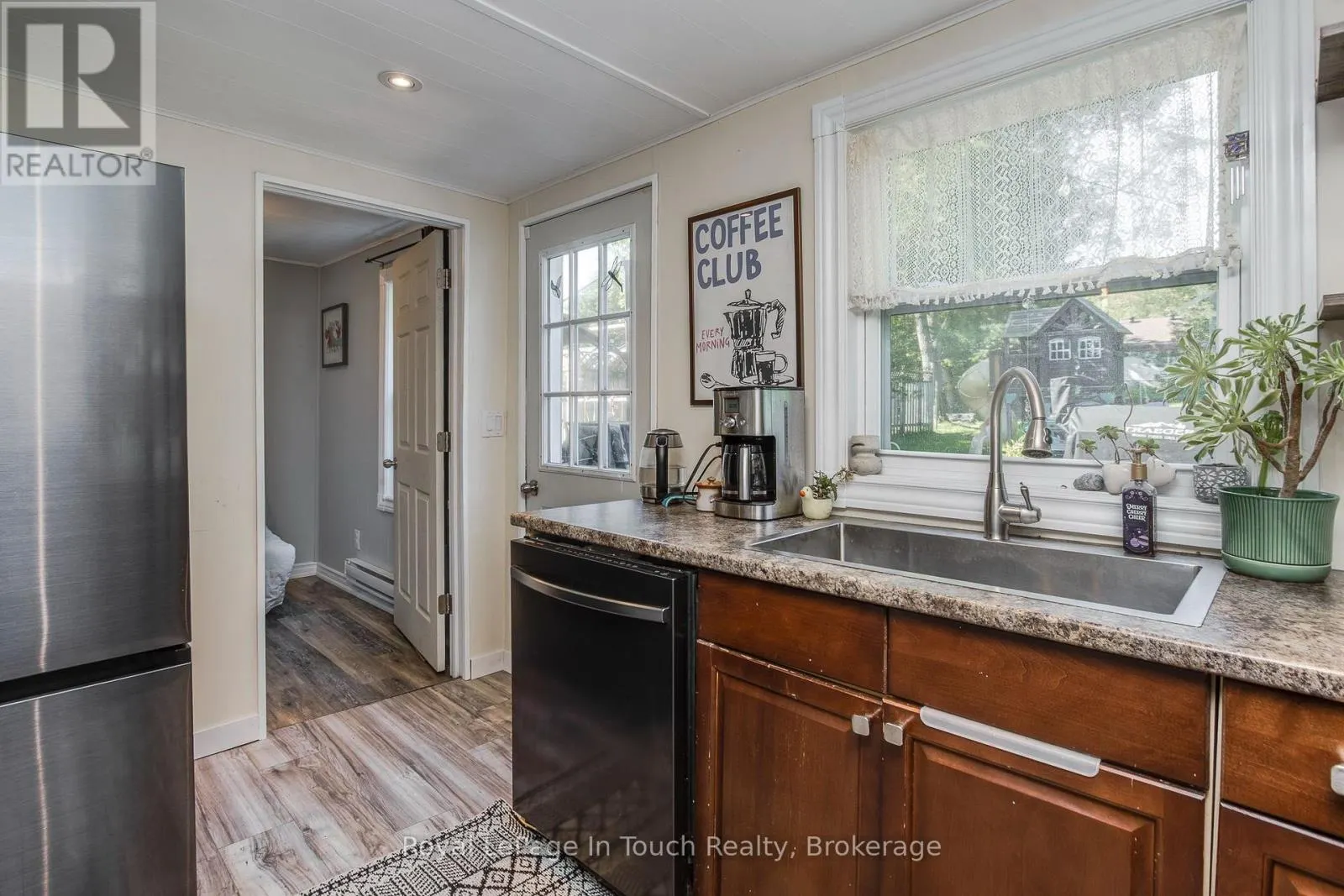 198 LIMESTONE ROAD
