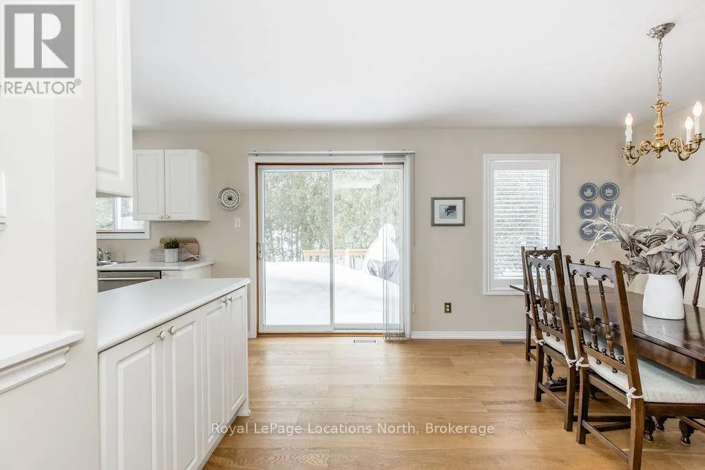 40 FAIRWAY CRESCENT