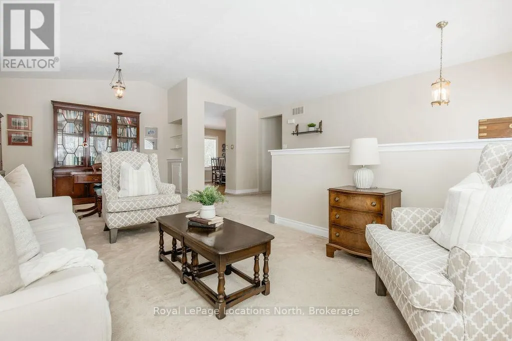 40 FAIRWAY CRESCENT