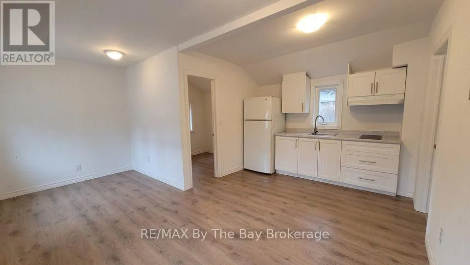 D03 - 280 RIVER ROAD E #D03