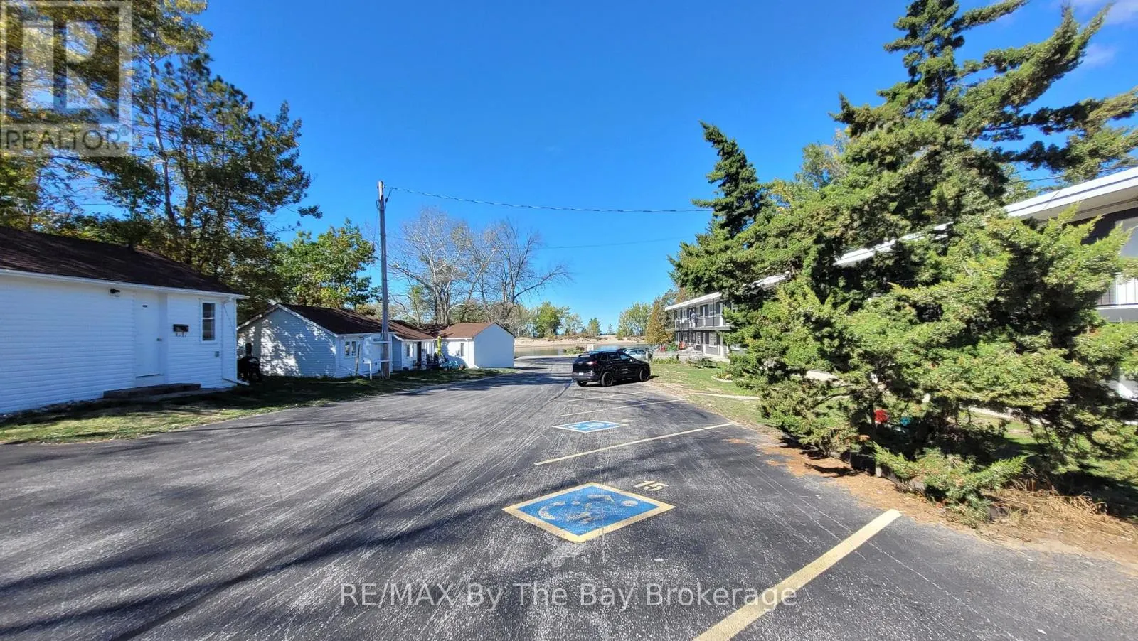 D03 - 280 RIVER ROAD E #D03