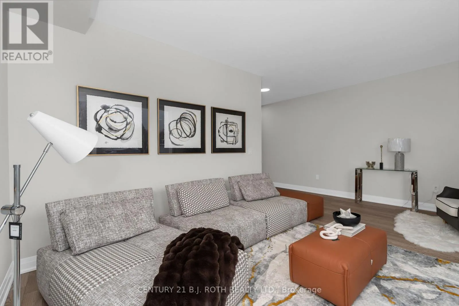 89 LIGHTFOOT DRIVE