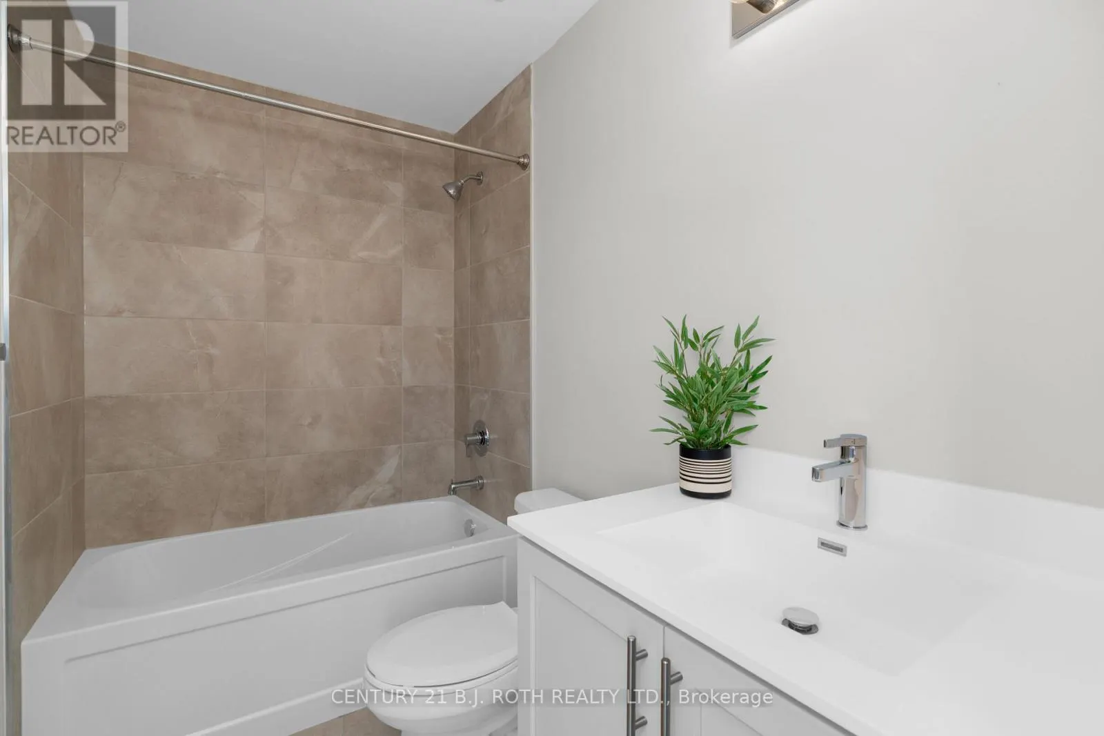 89 LIGHTFOOT DRIVE
