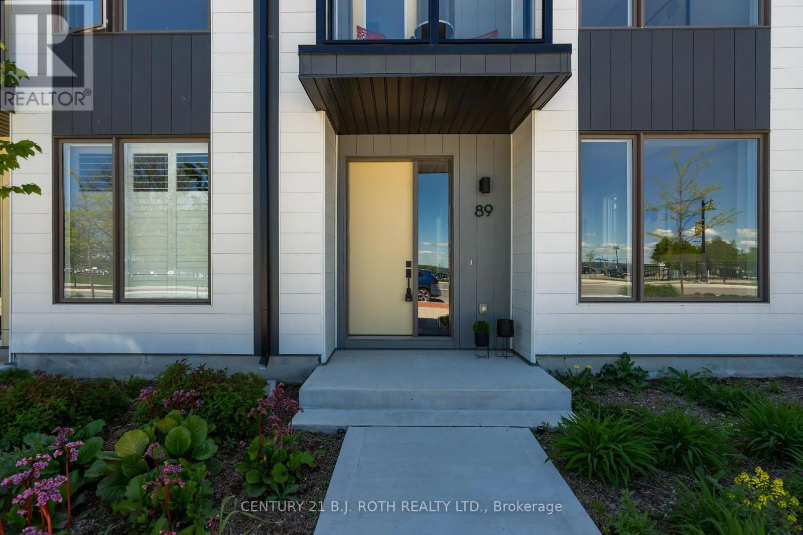 89 LIGHTFOOT DRIVE