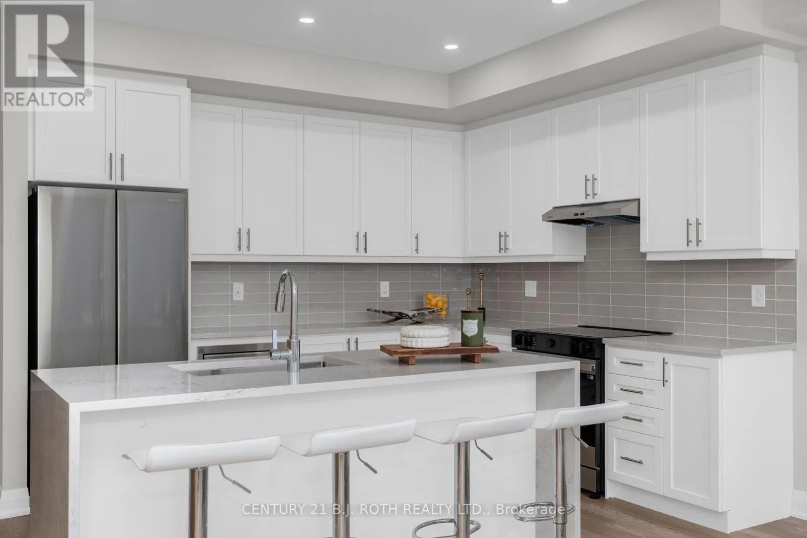 89 LIGHTFOOT DRIVE