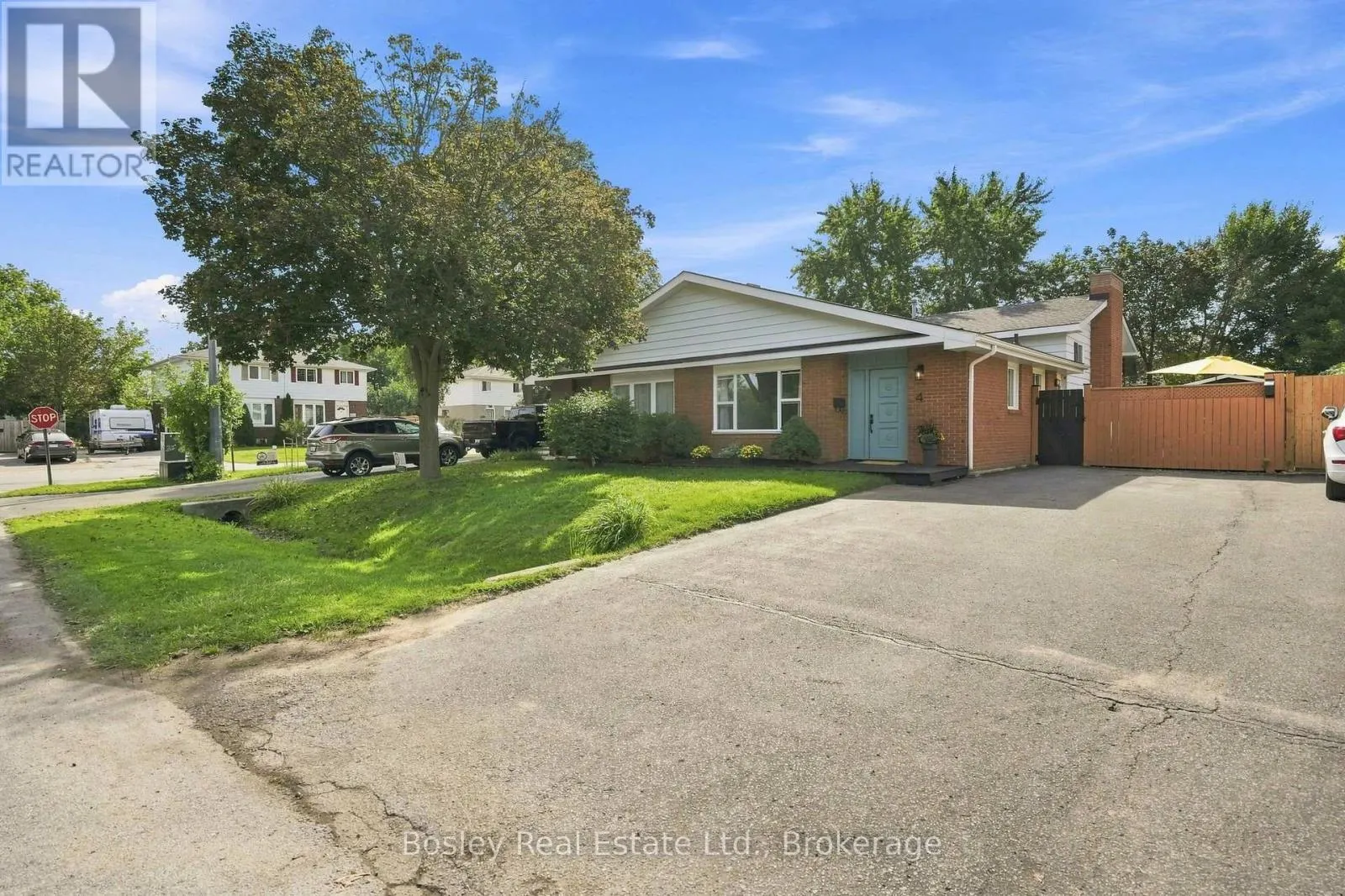 4 GRIFFIN ROAD