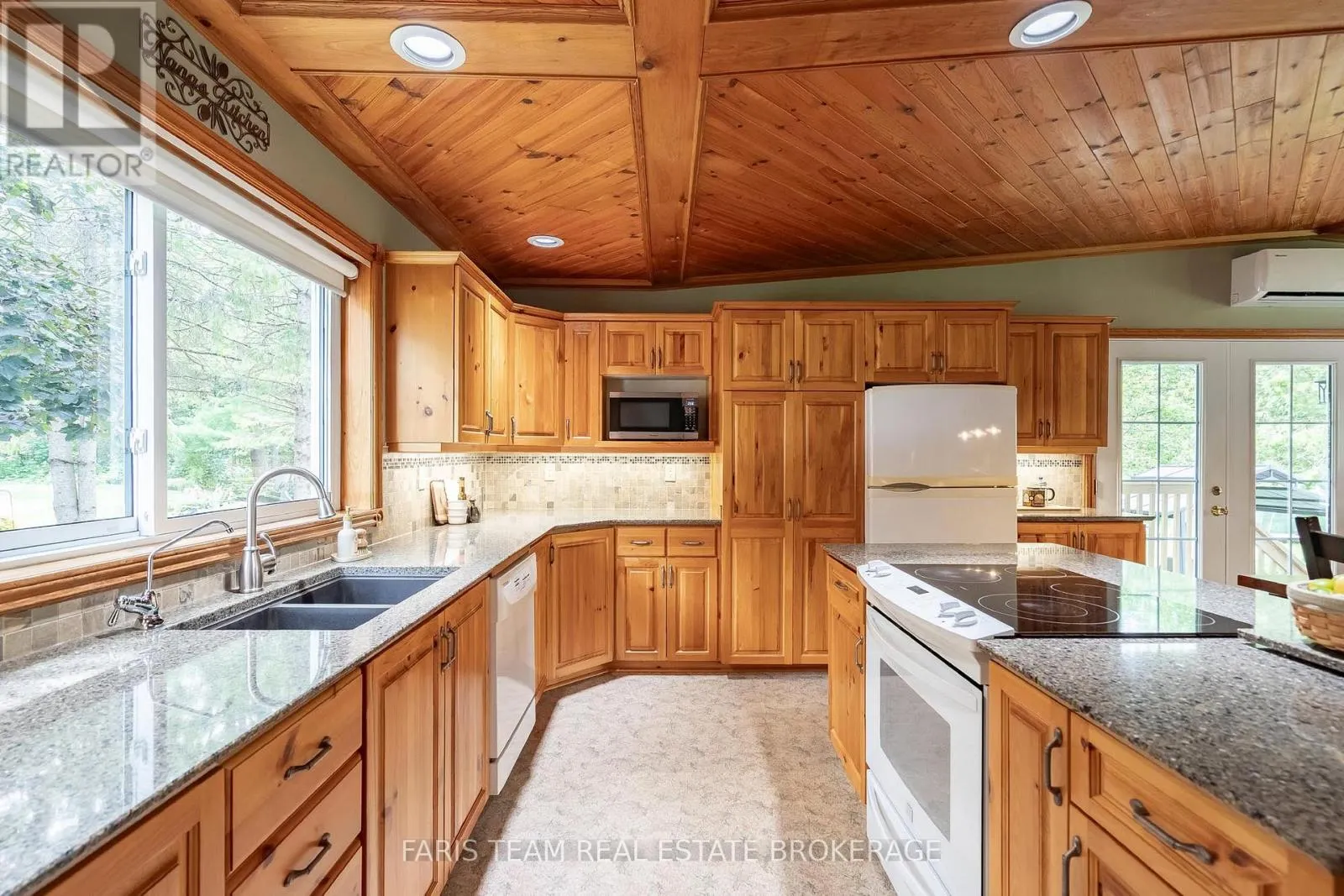 2505 NORTON ROAD