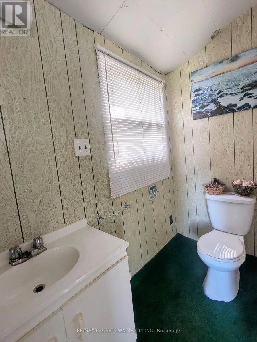 3 SALLOWS DRIVE