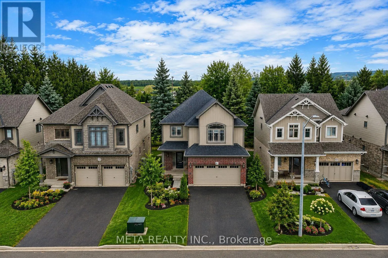 61 MAIDENS CRESCENT