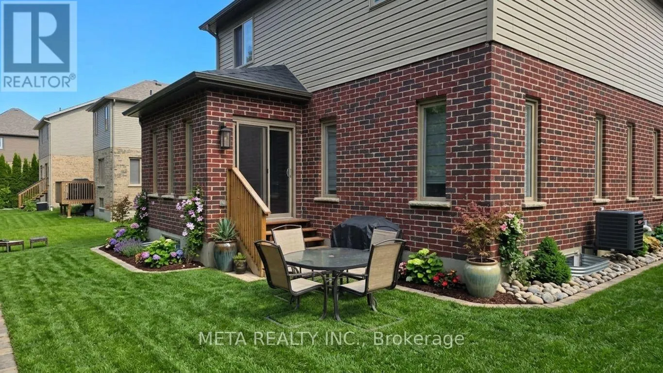 61 MAIDENS CRESCENT
