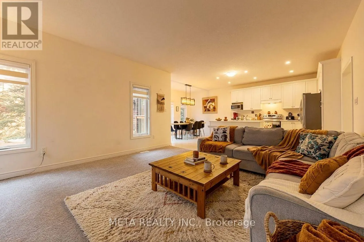 61 MAIDENS CRESCENT