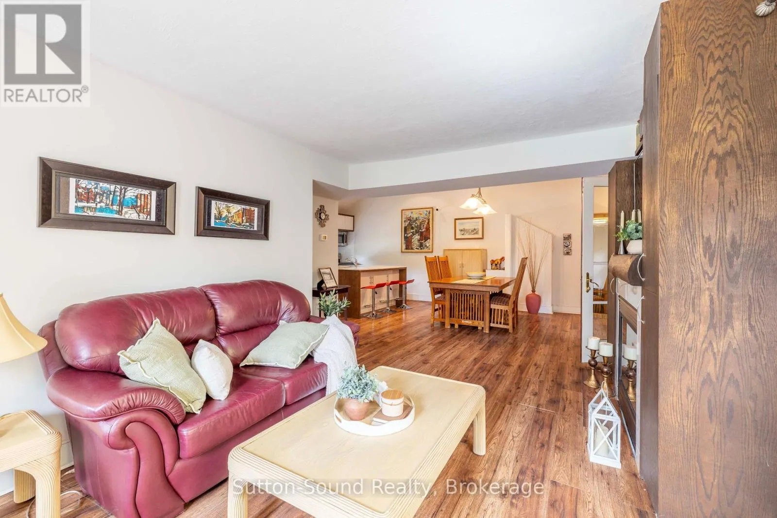 307 FOURTH STREET W
