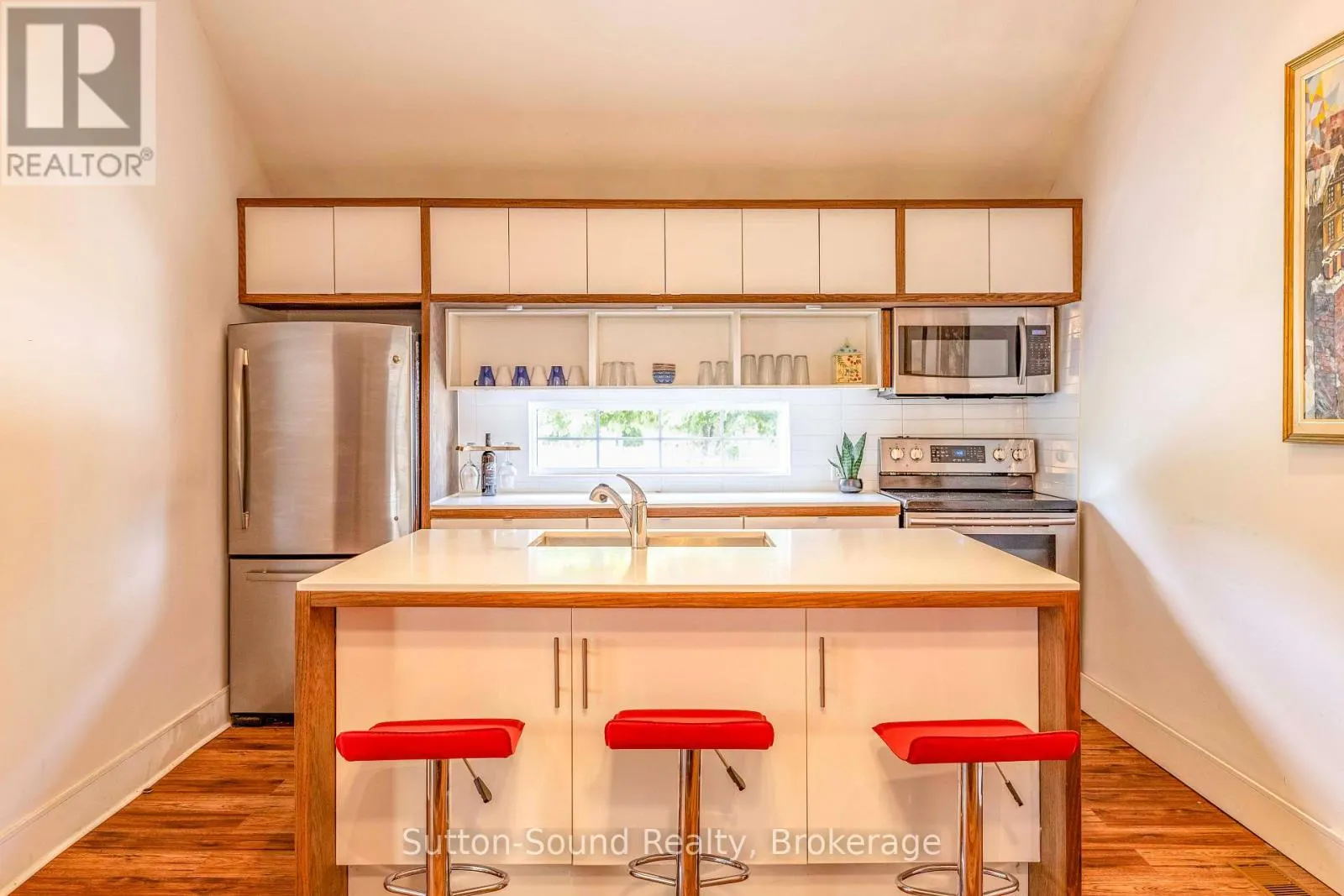 307 FOURTH STREET W