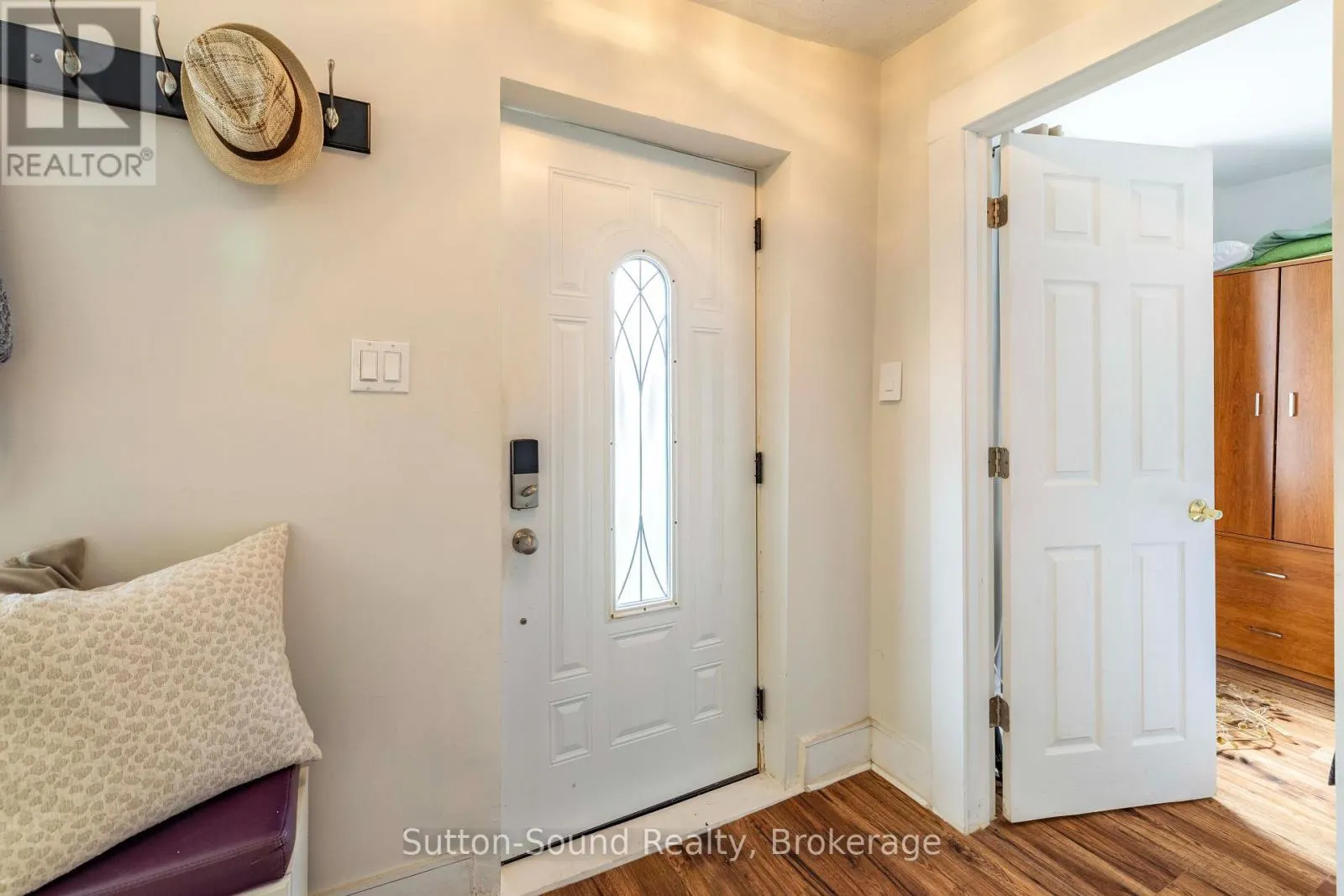 307 FOURTH STREET W