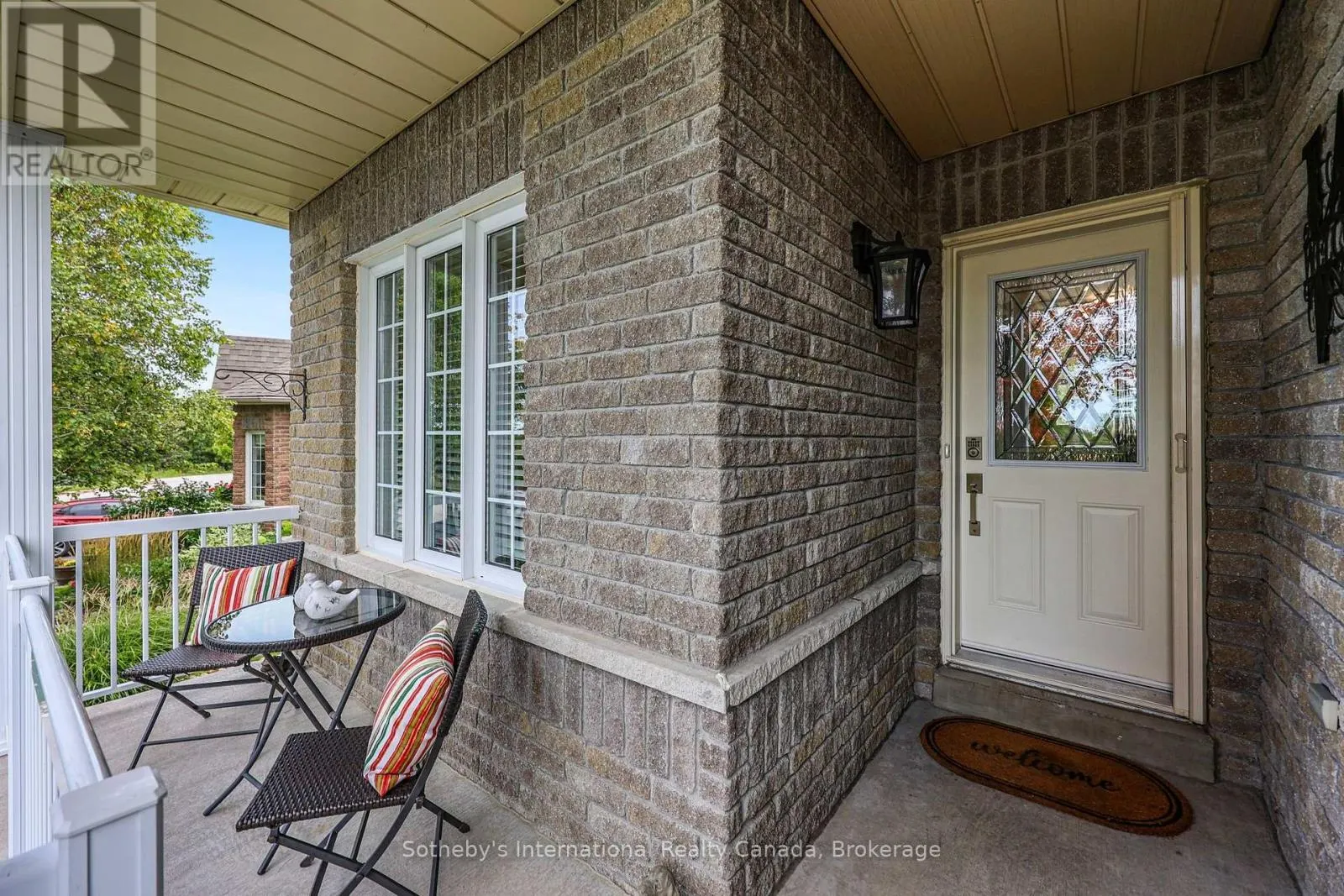 48 THOMAS DRIVE
