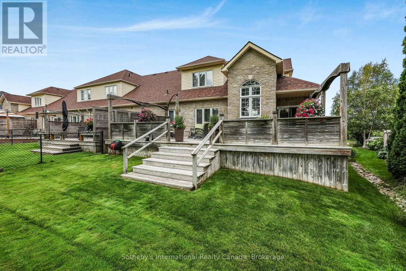48 THOMAS DRIVE