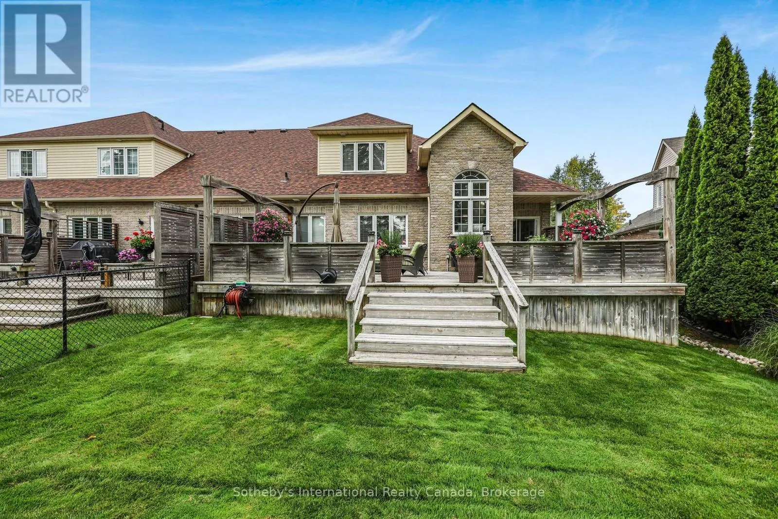 48 THOMAS DRIVE