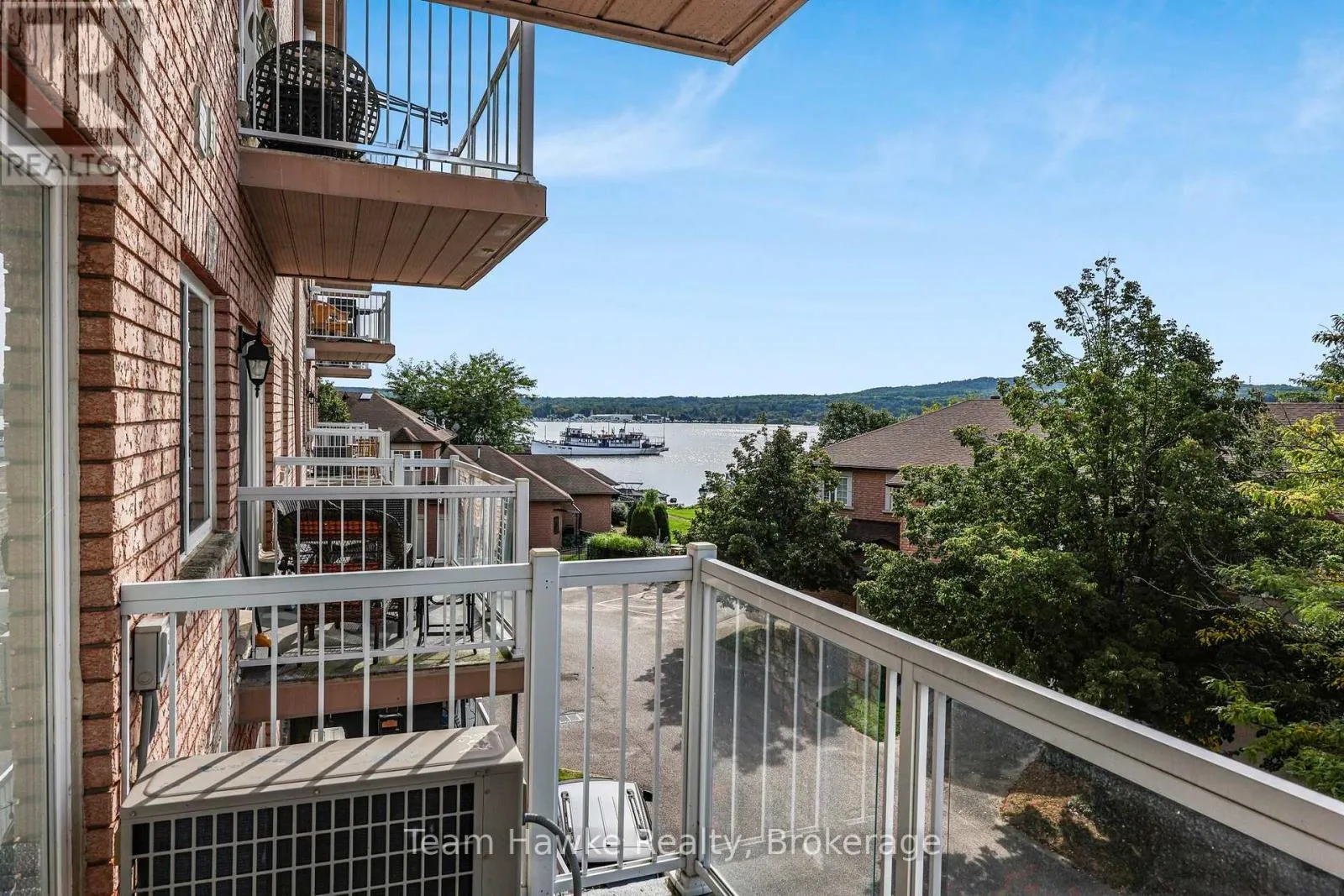 306 - 4 BECK BOULEVARD #306