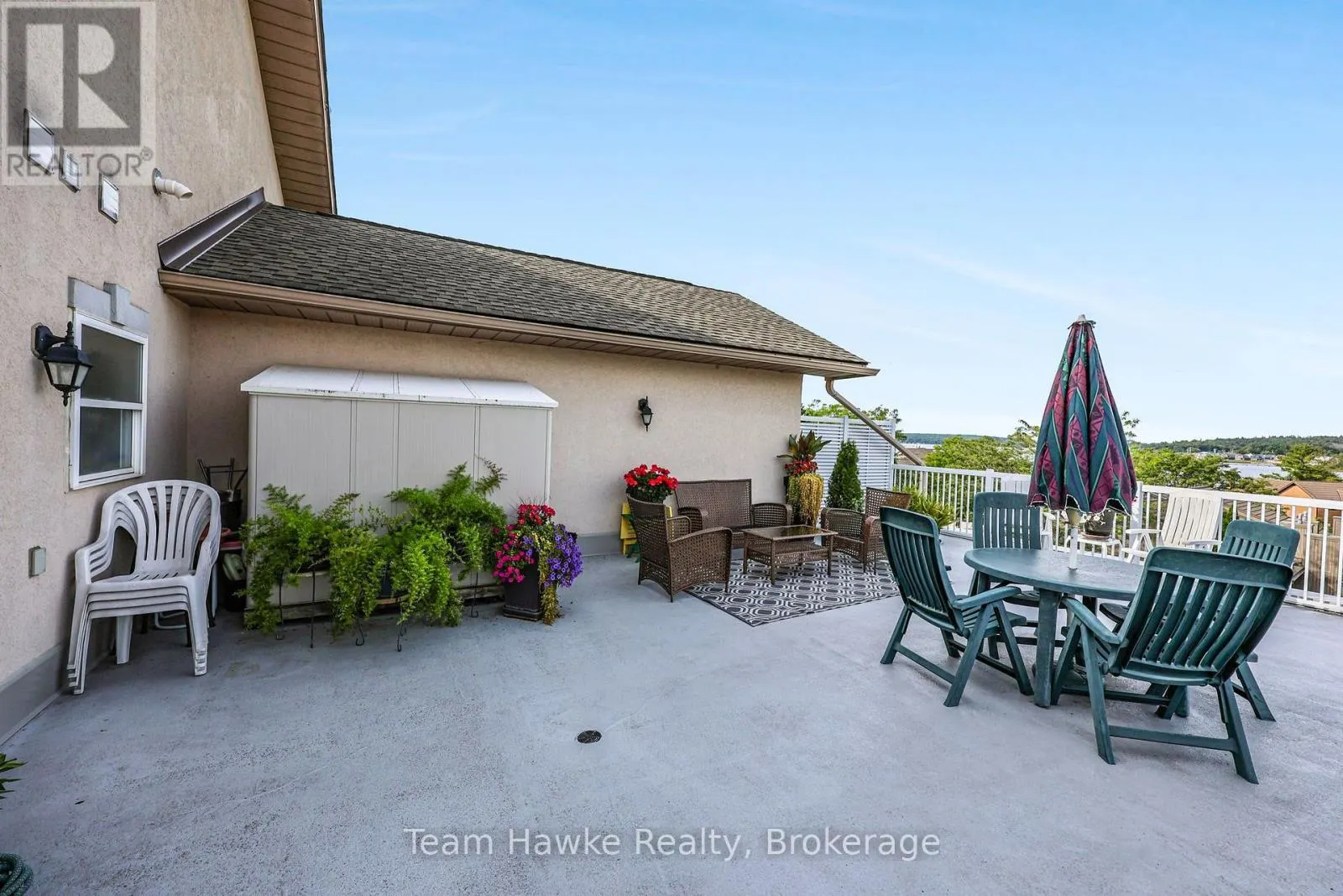 306 - 4 BECK BOULEVARD #306