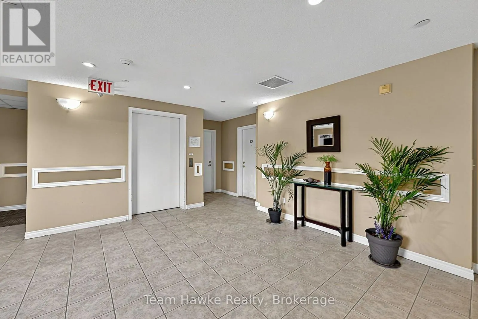 306 - 4 BECK BOULEVARD #306