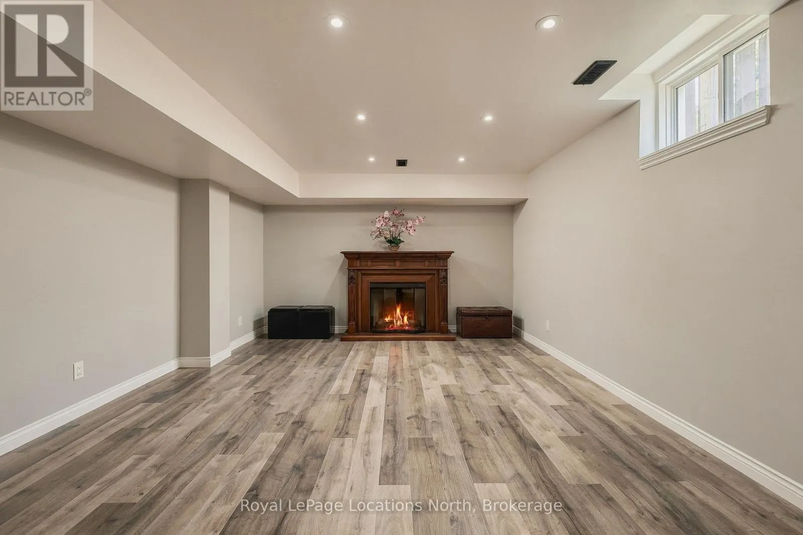 20 HIGHLANDS CRESCENT