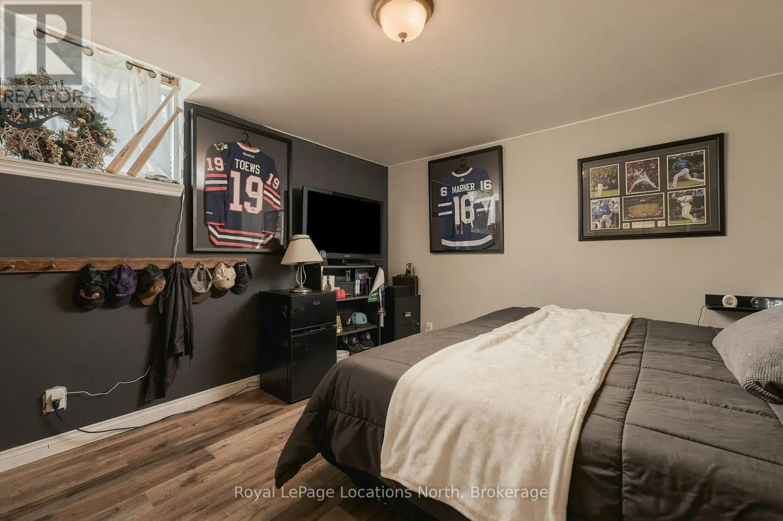 20 HIGHLANDS CRESCENT
