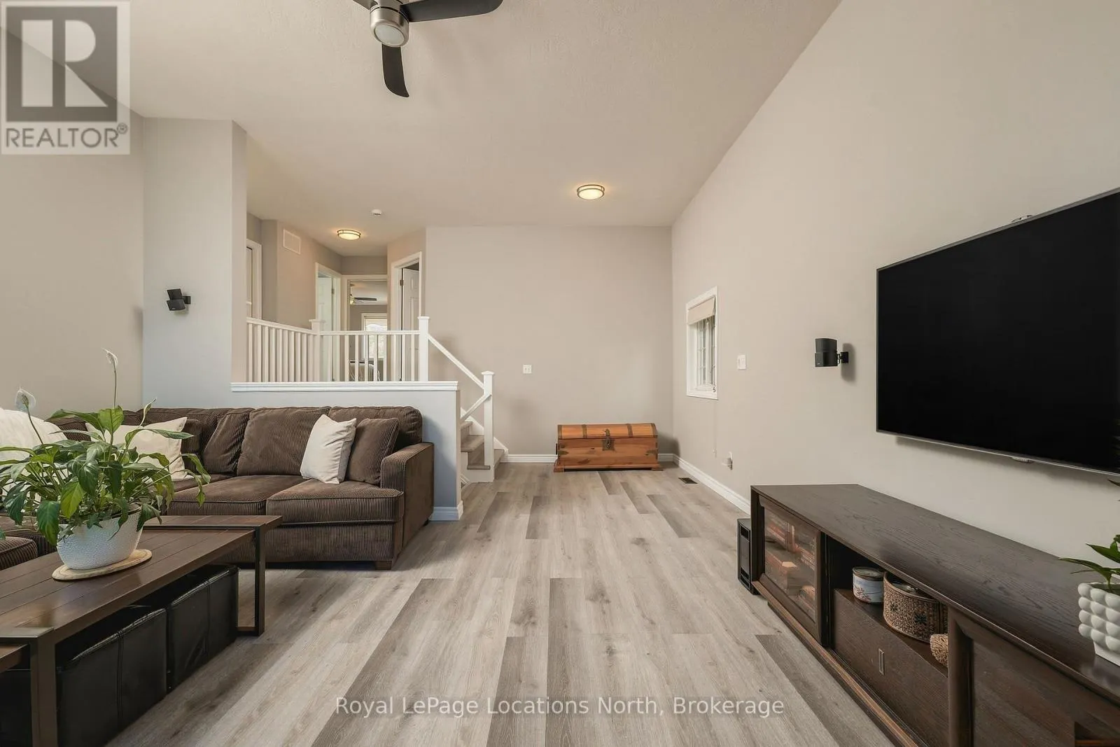 20 HIGHLANDS CRESCENT