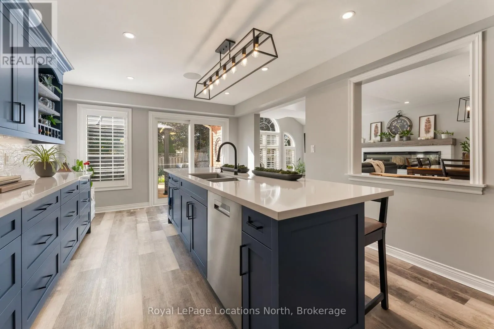 20 HIGHLANDS CRESCENT