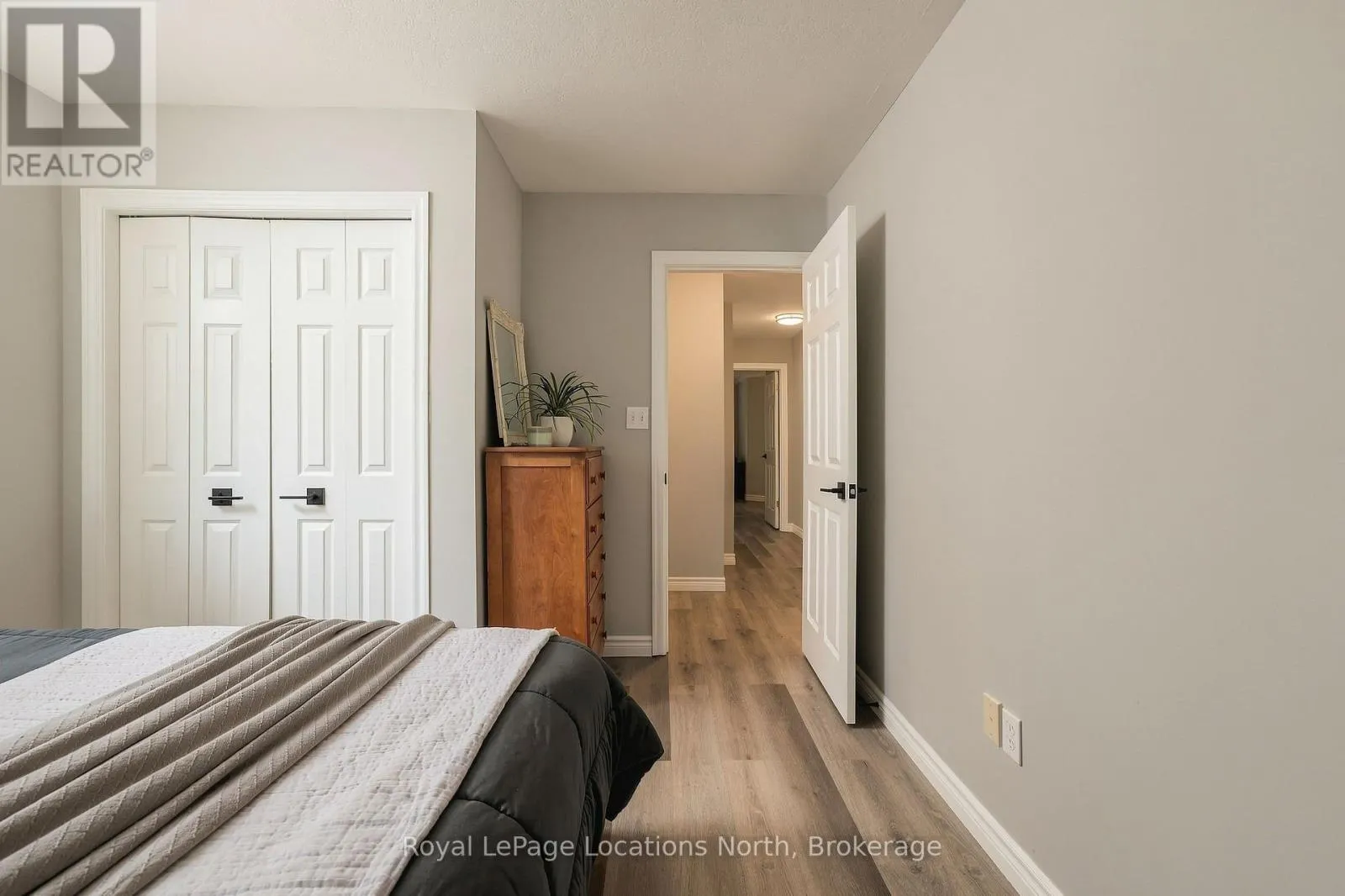20 HIGHLANDS CRESCENT