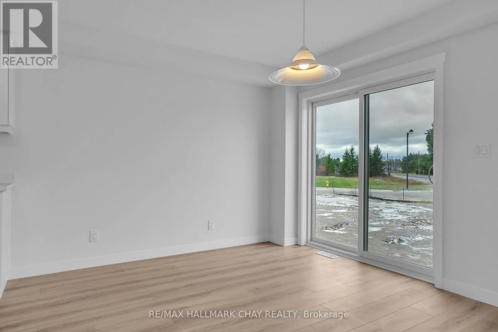 38 STRATH CRESCENT