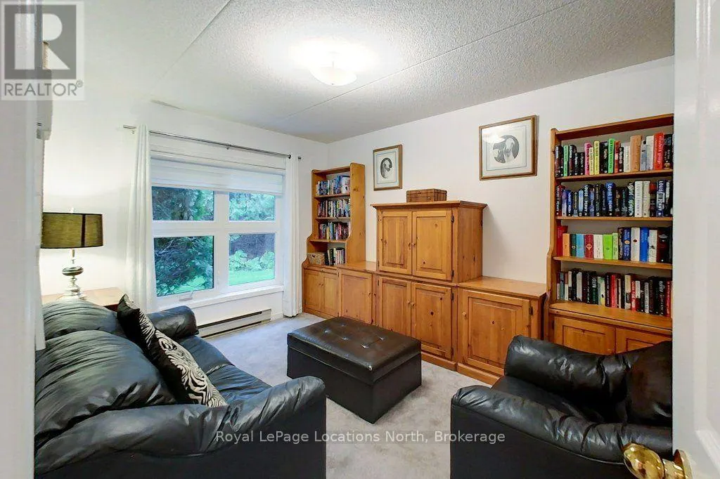 911 CEDAR POINTE COURT