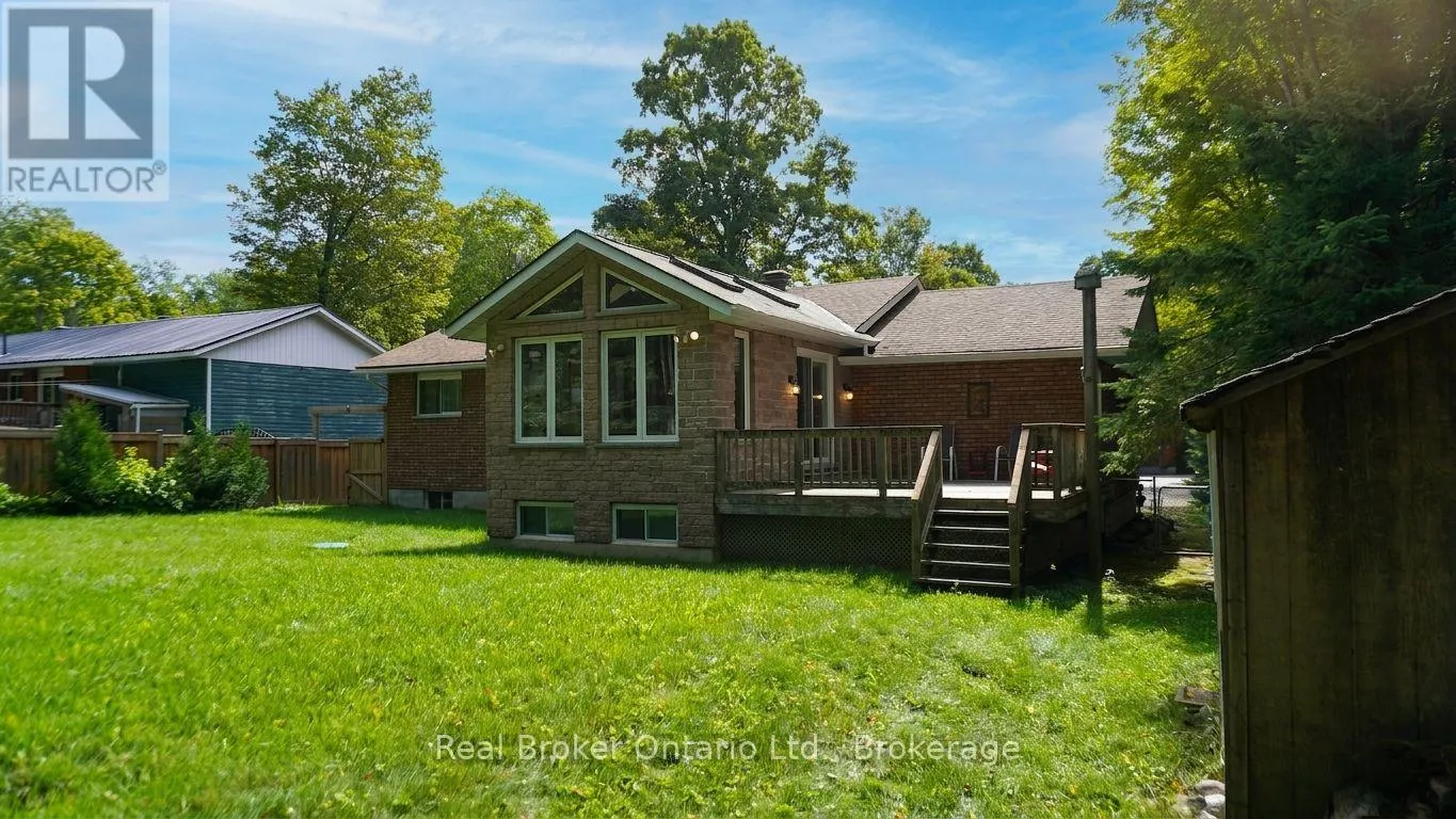 16 MUNDY AVENUE