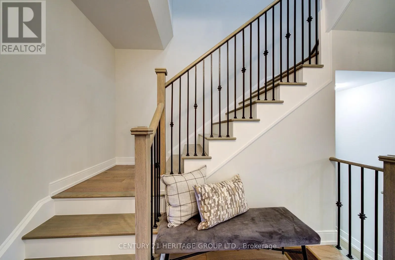 40 EBERHARDT DRIVE