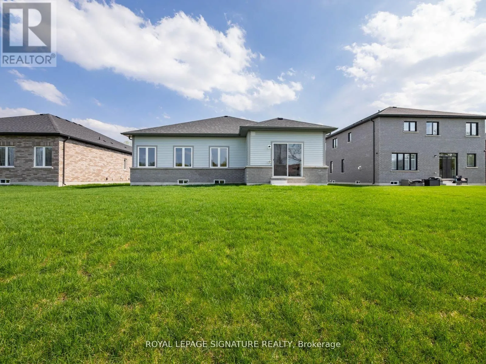 8 MISTY RIDGE ROAD