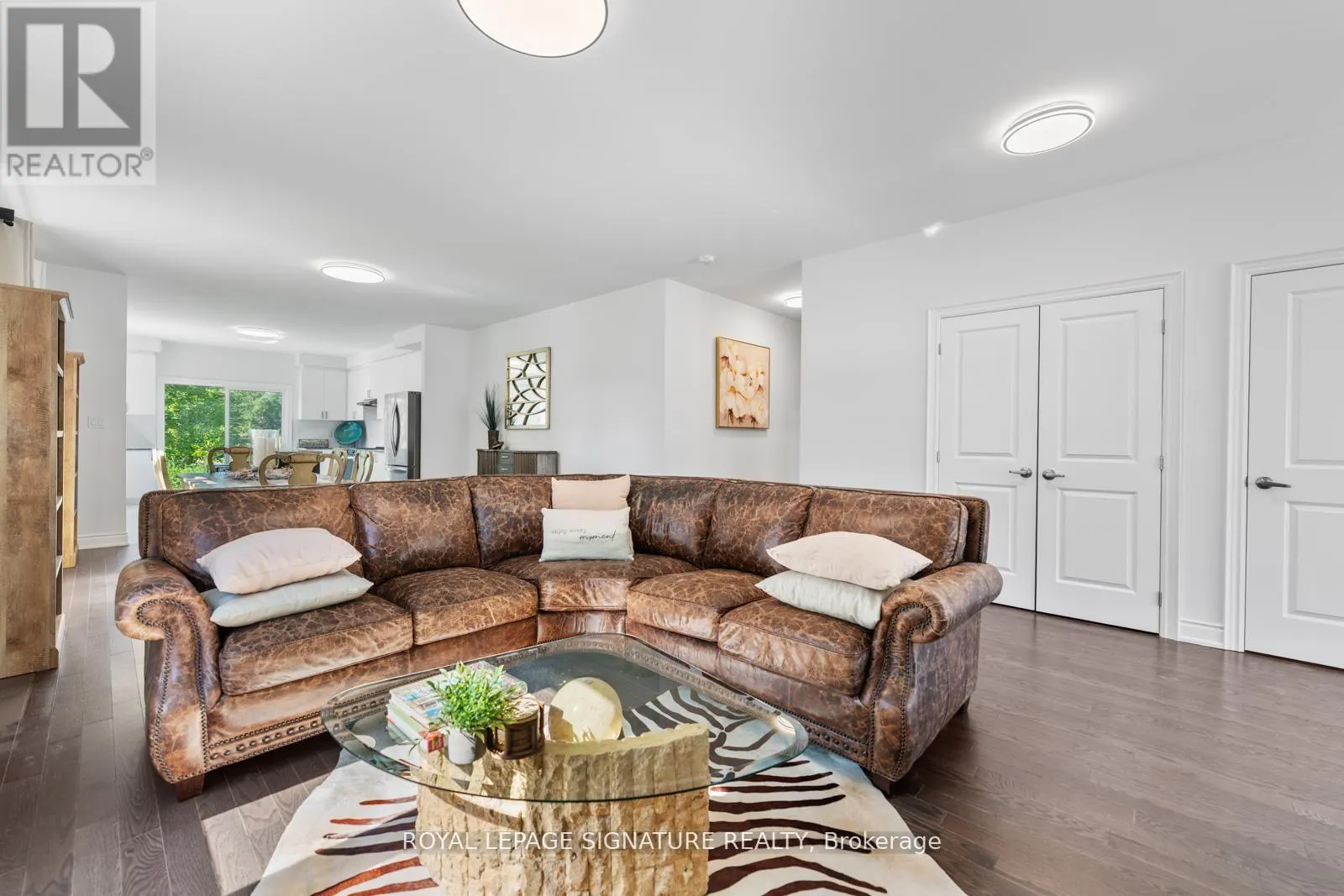 8 MISTY RIDGE ROAD