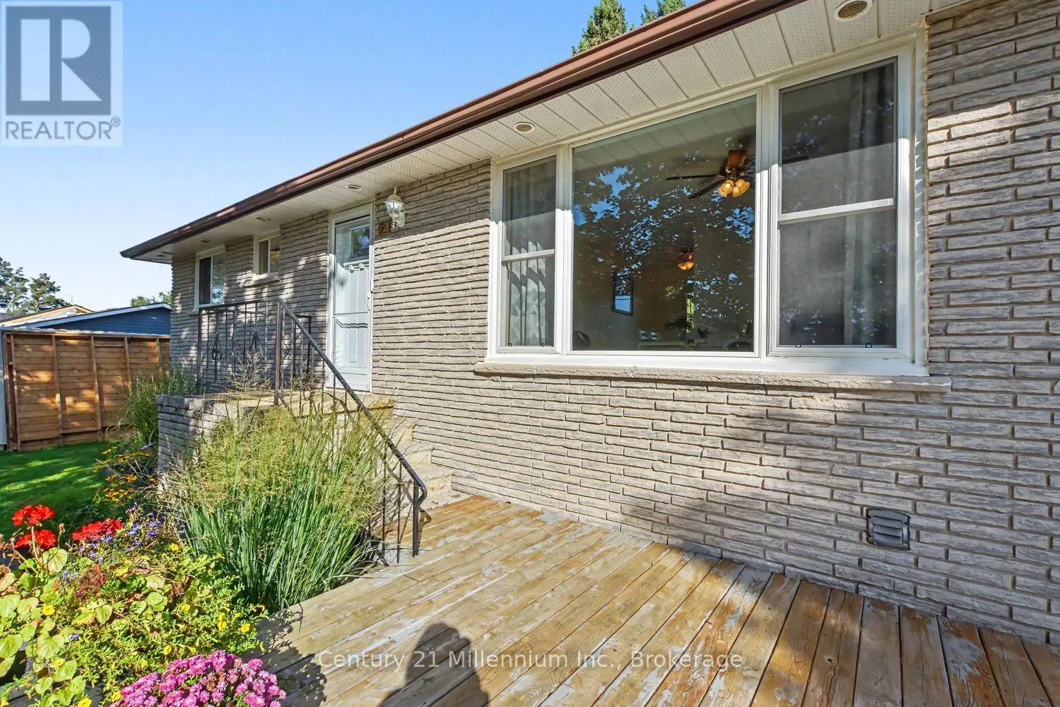 224 MARGARET STREET