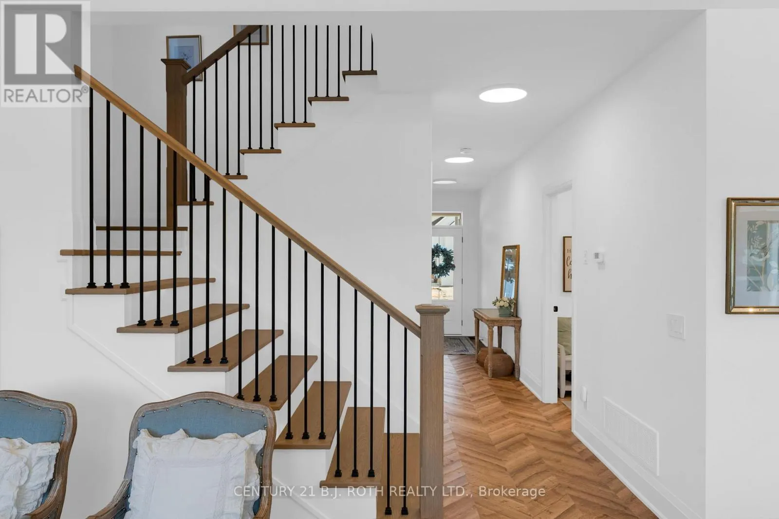 24 NORTHLAND COURT