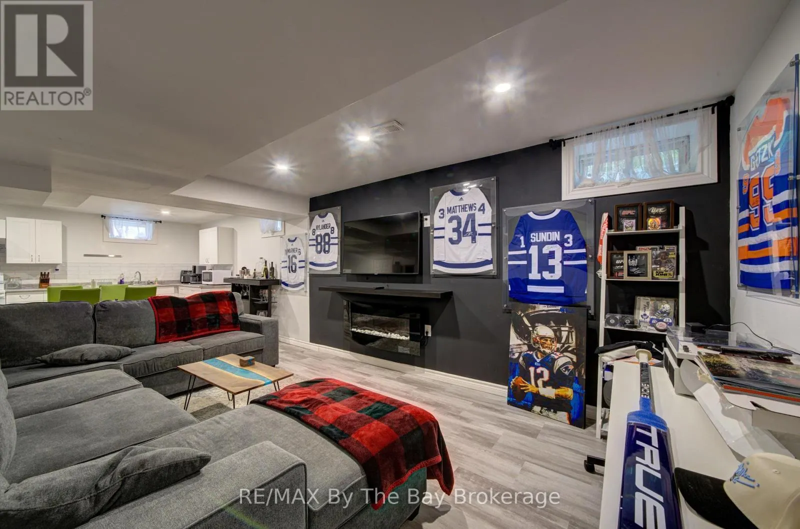 120 ALLEGRA DRIVE