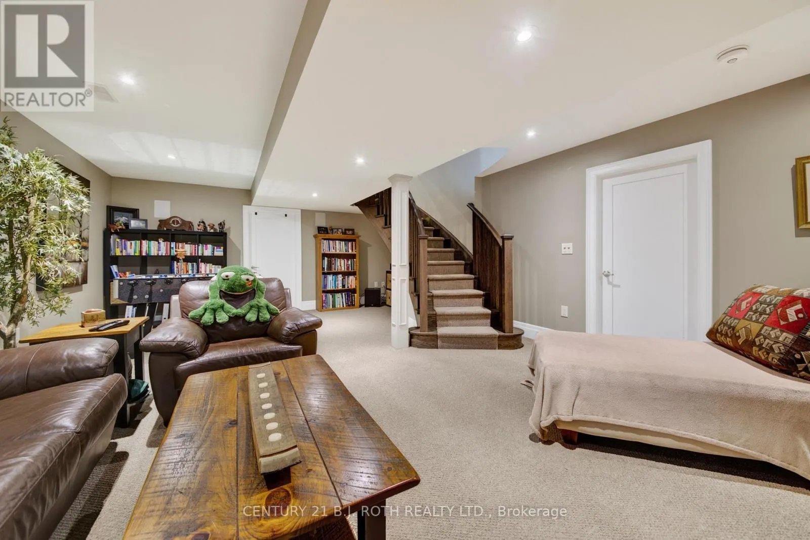 3306 SUMMERHILL WAY