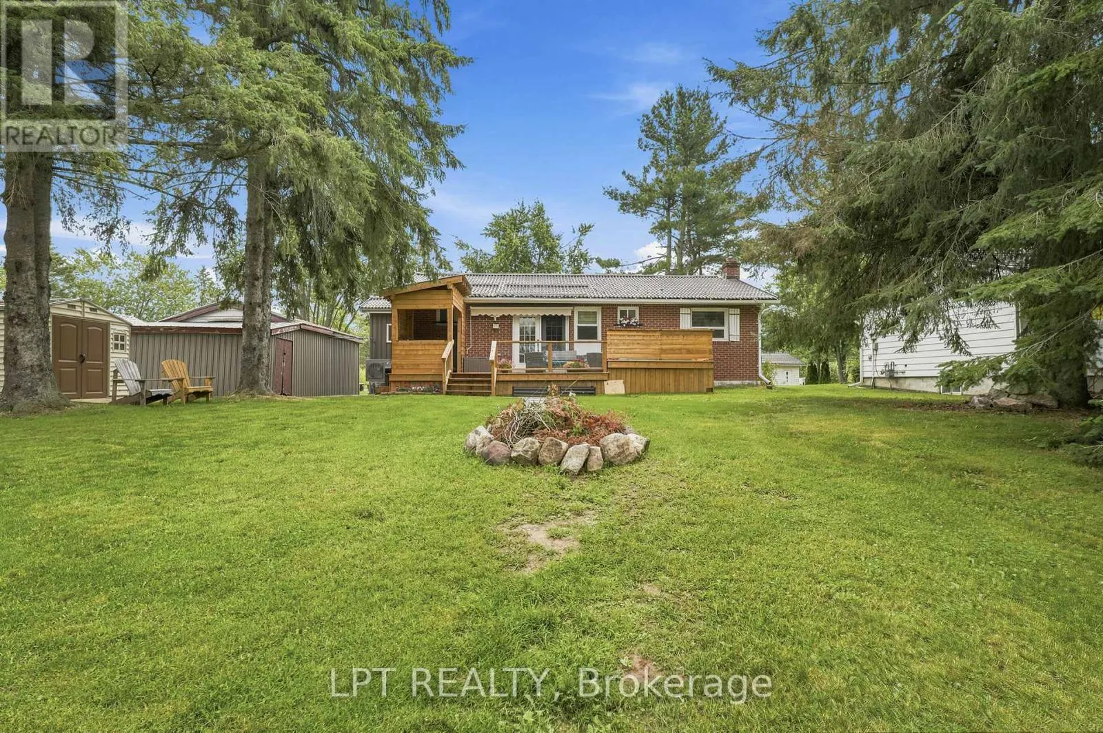 2628 WESTSHORE CRESCENT