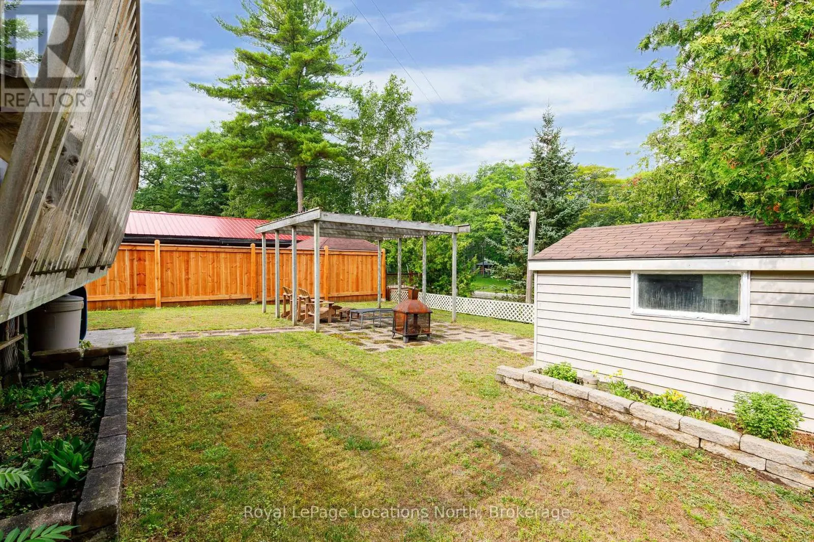 26 STROUD CRESCENT