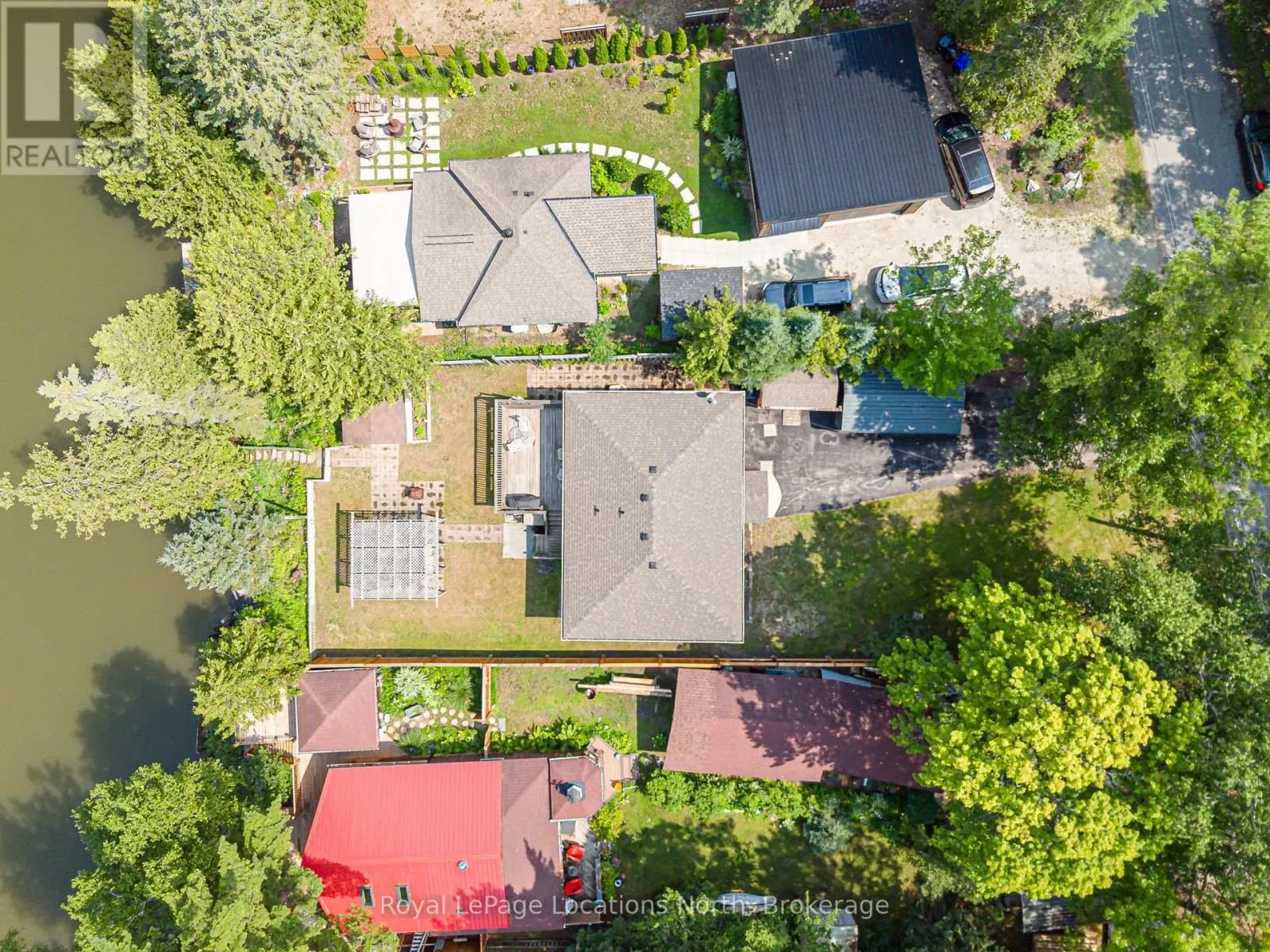 26 STROUD CRESCENT