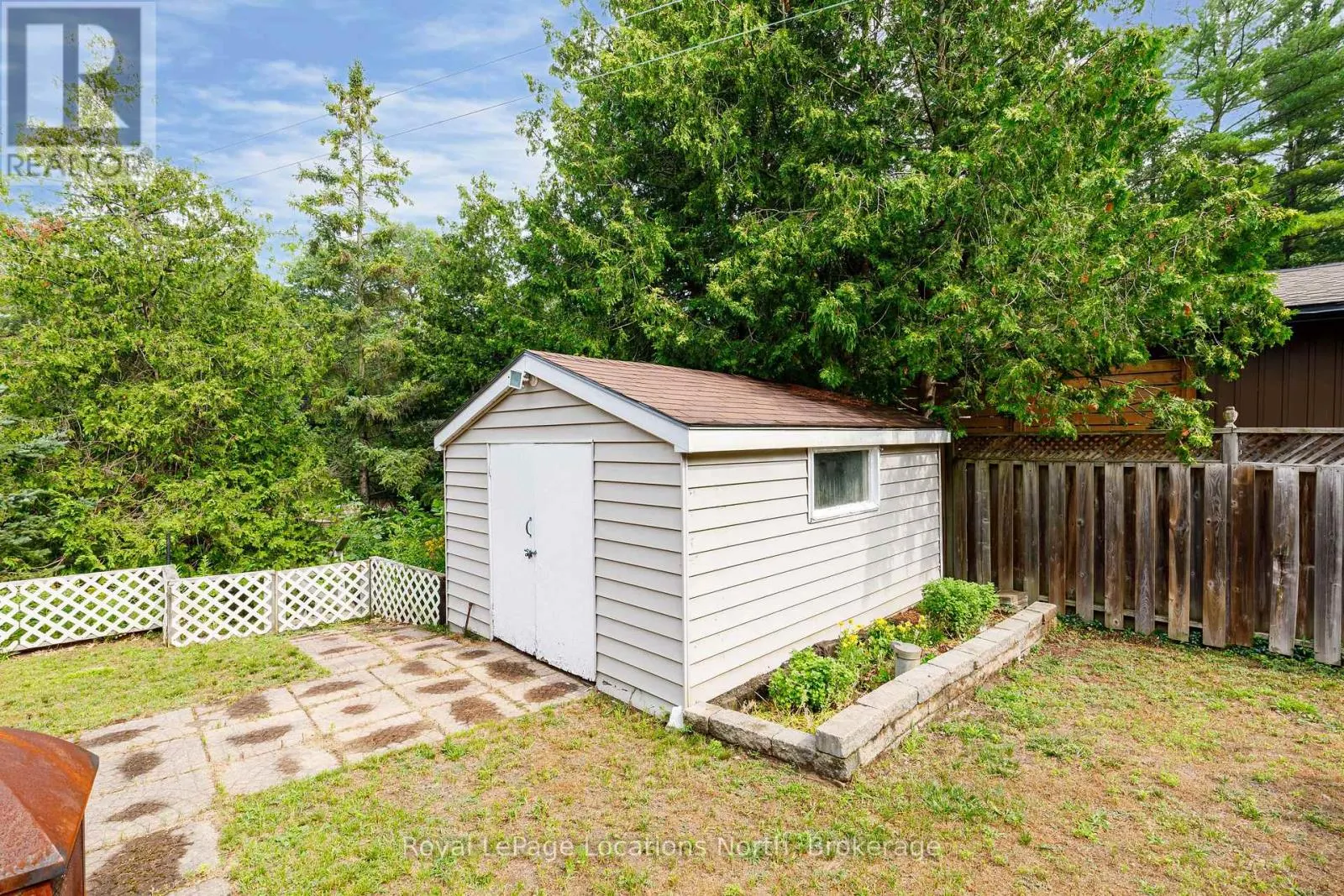 26 STROUD CRESCENT