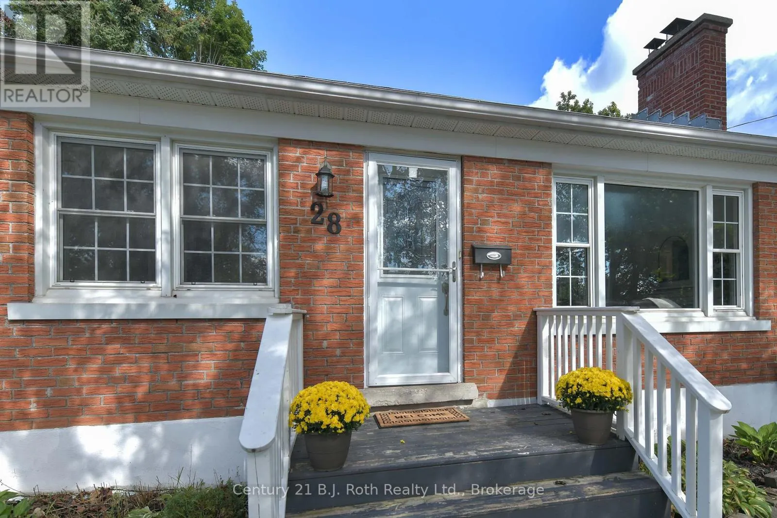 28 BORLAND STREET W