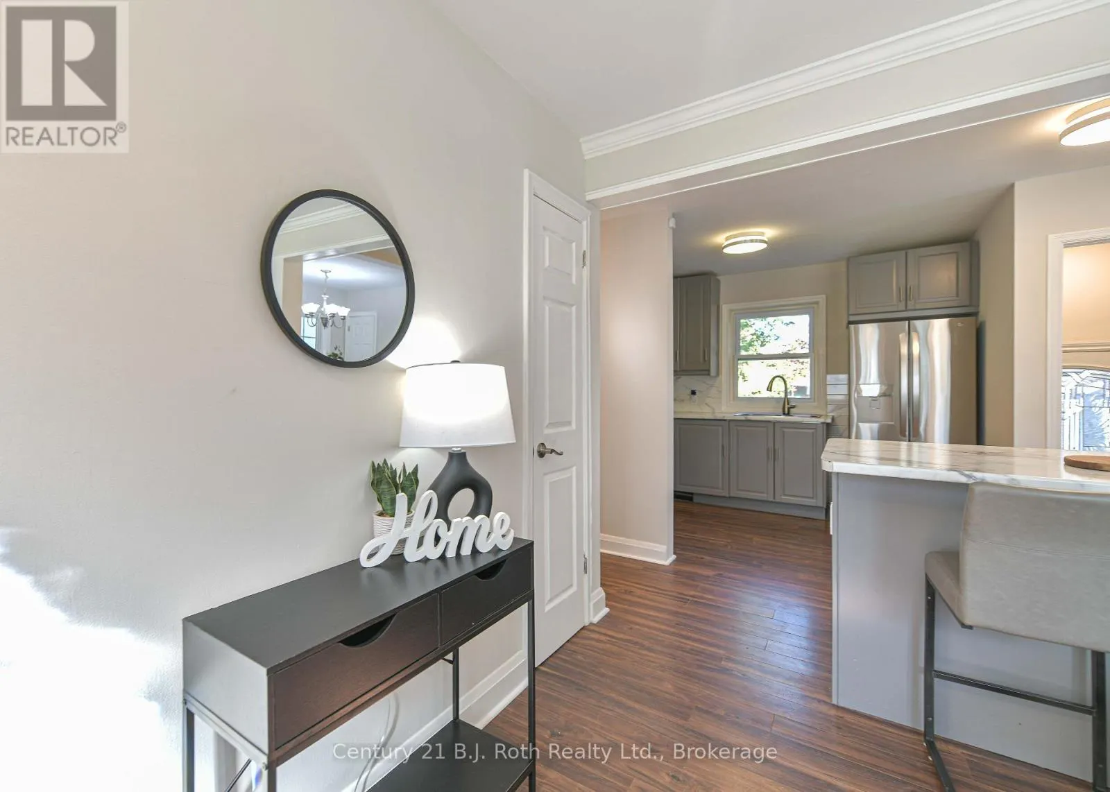 28 BORLAND STREET W