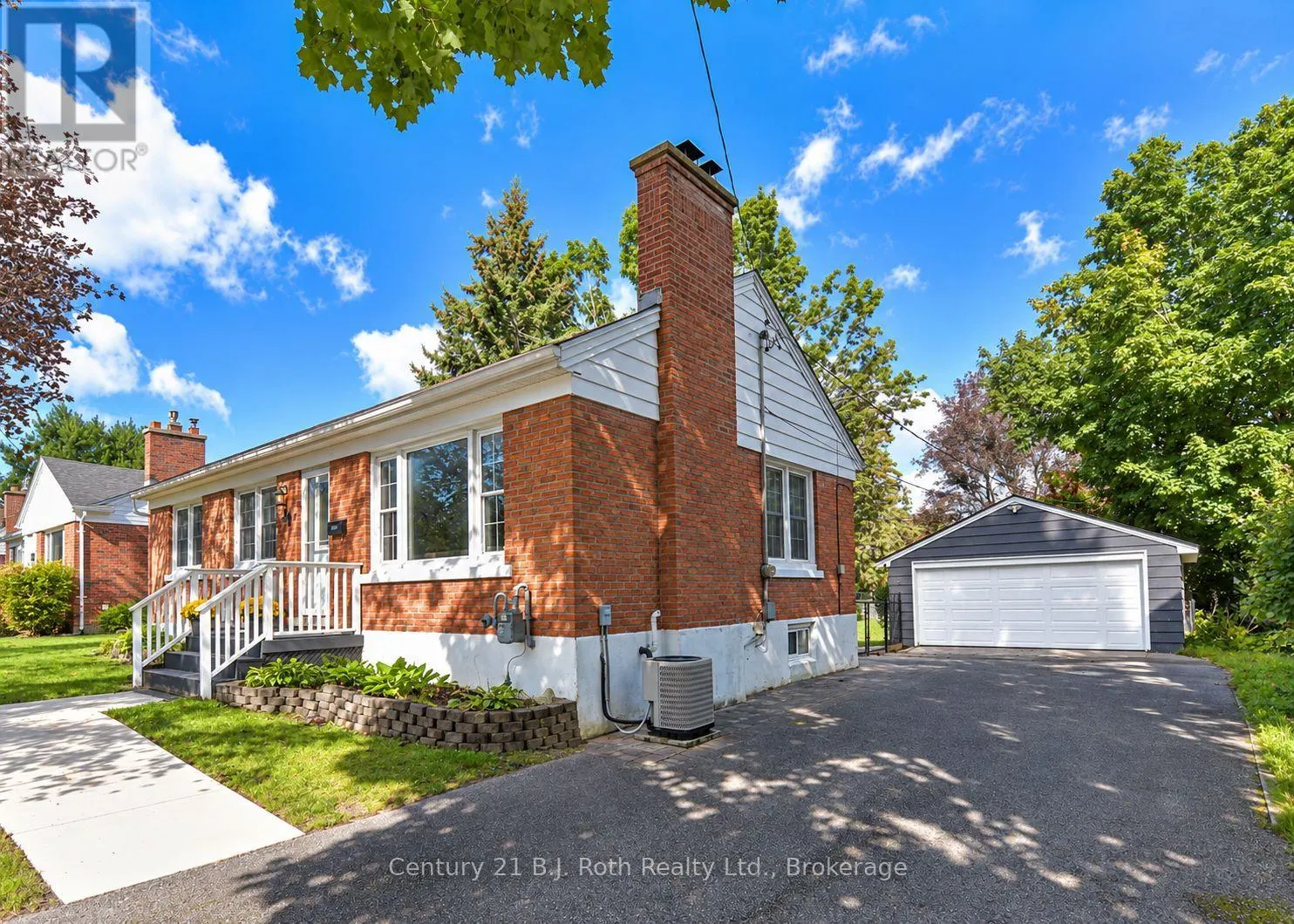 28 BORLAND STREET W