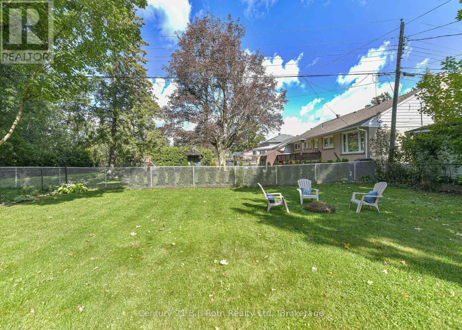 28 BORLAND STREET W